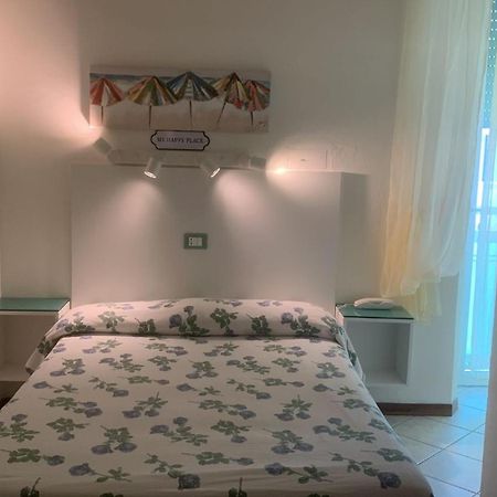 Hotel Rosati リミニ エクステリア 写真