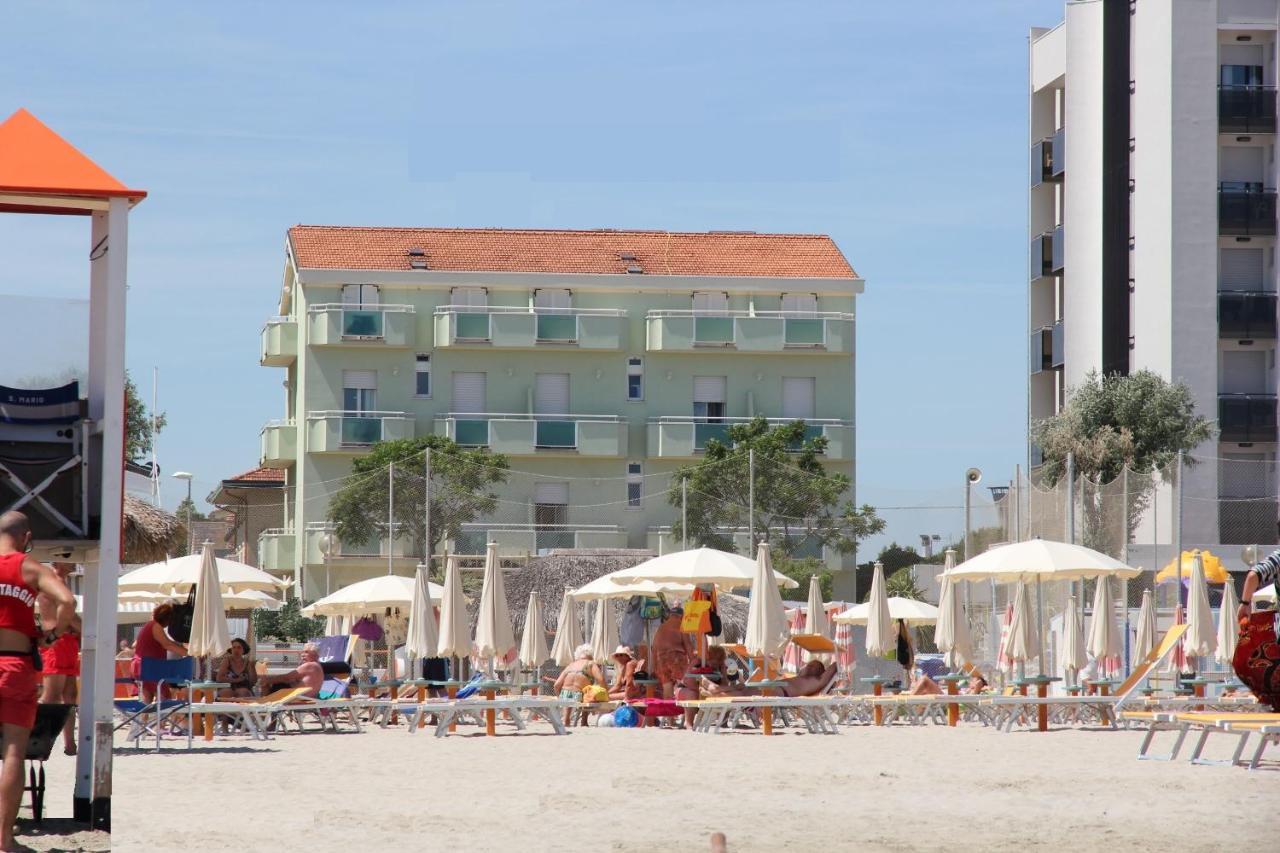 Hotel Rosati リミニ エクステリア 写真