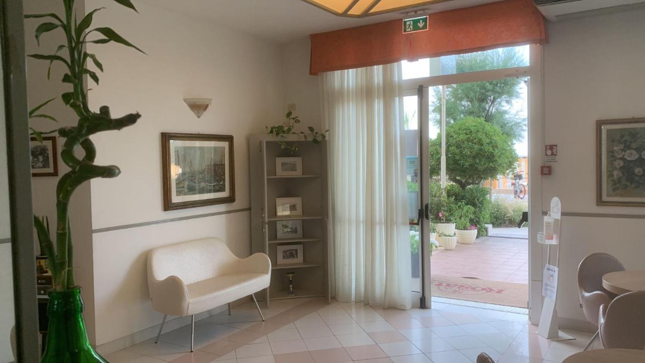 Hotel Rosati リミニ エクステリア 写真