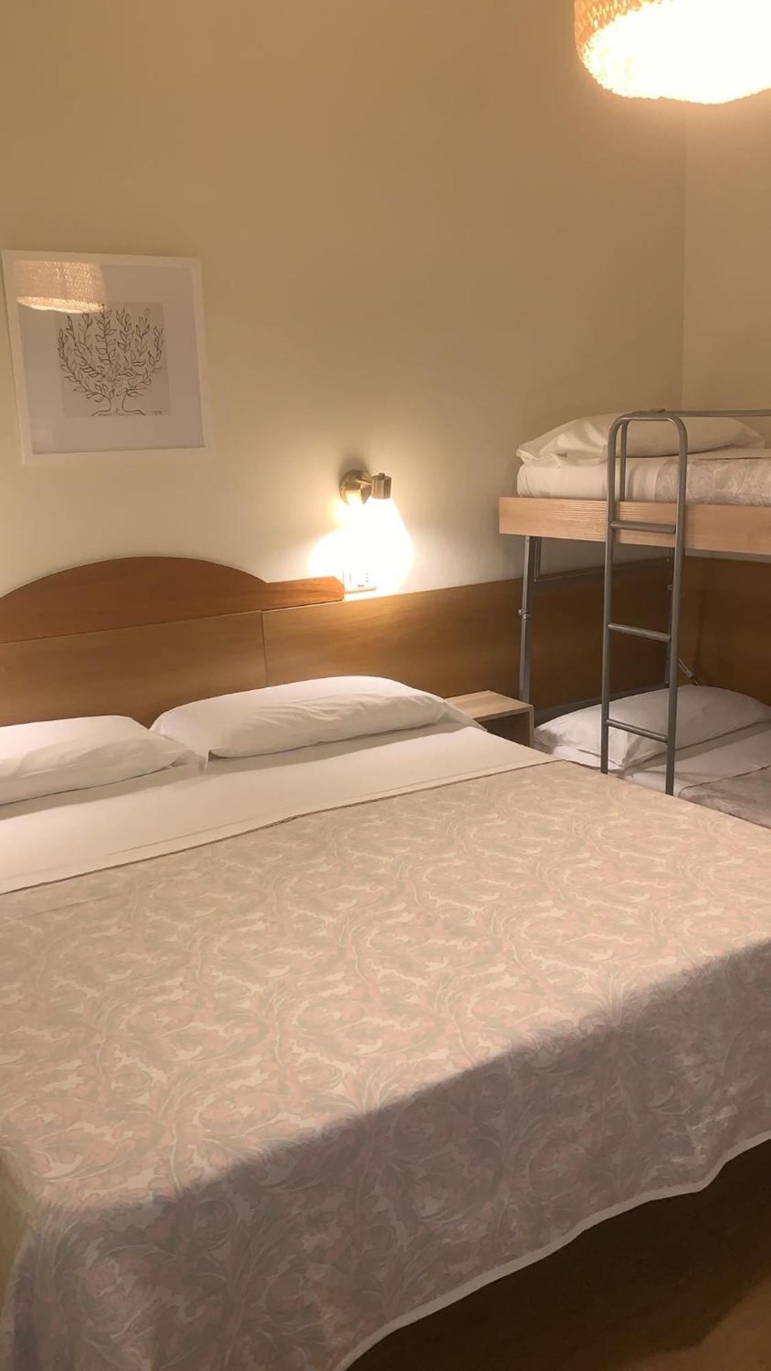 Hotel Rosati リミニ エクステリア 写真